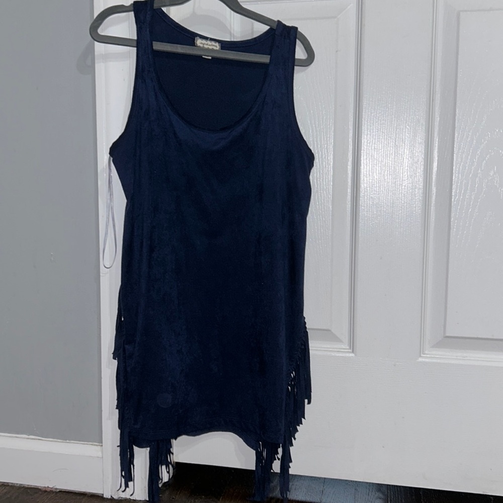 Navy blue eyeshadow fringe tank